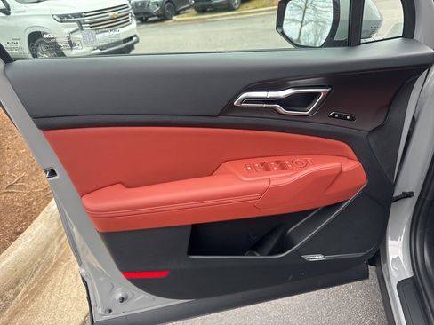 New 2026 Kia Sportage SX image 10