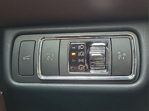 Certified 2025 Lincoln Aviator Reserve w/ Equipment Group 201A image 20