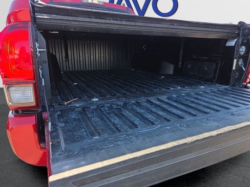 Used 2021 Toyota Tacoma SR w/ SR Convenience Package RWD image 10