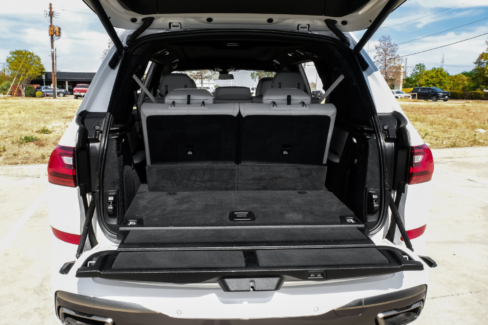 Used 2020 BMW X7 M50i w/ Dynamic Handling Package AWD/4WD image 73