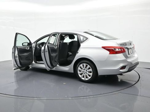 Used 2017 Nissan Sentra SV FWD image 22