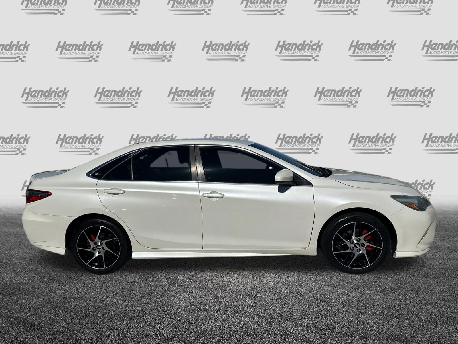 Used 2016 Toyota Camry SE FWD image 11