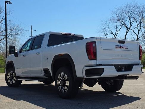 New 2026 GMC Sierra 2500 Denali w/ Denali Reserve Package AWD/4WD image 16