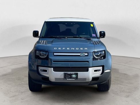 New 2024 Land Rover Defender 110 SE image 8