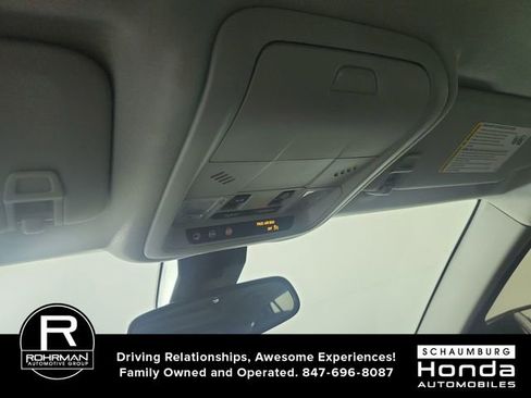 Used 2022 GMC Terrain SLE w/ Driver Convenience Package AWD/4WD image 11
