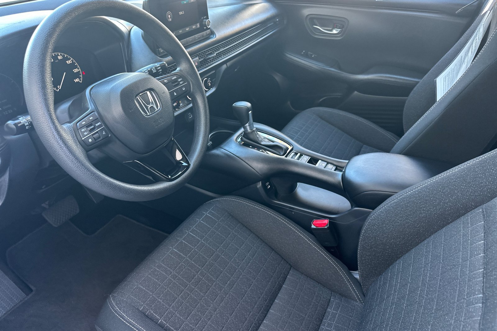Certified 2025 Honda HR-V LX image 10