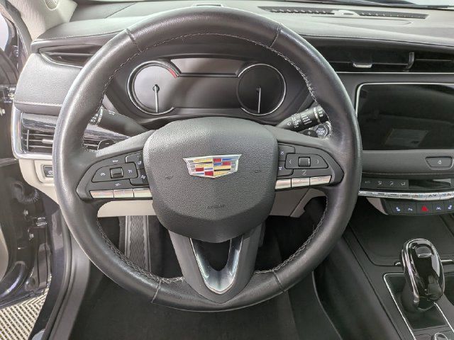 Certified 2023 Cadillac XT4 Premium Luxury w/ Cold Weather Package AWD/4WD image 19