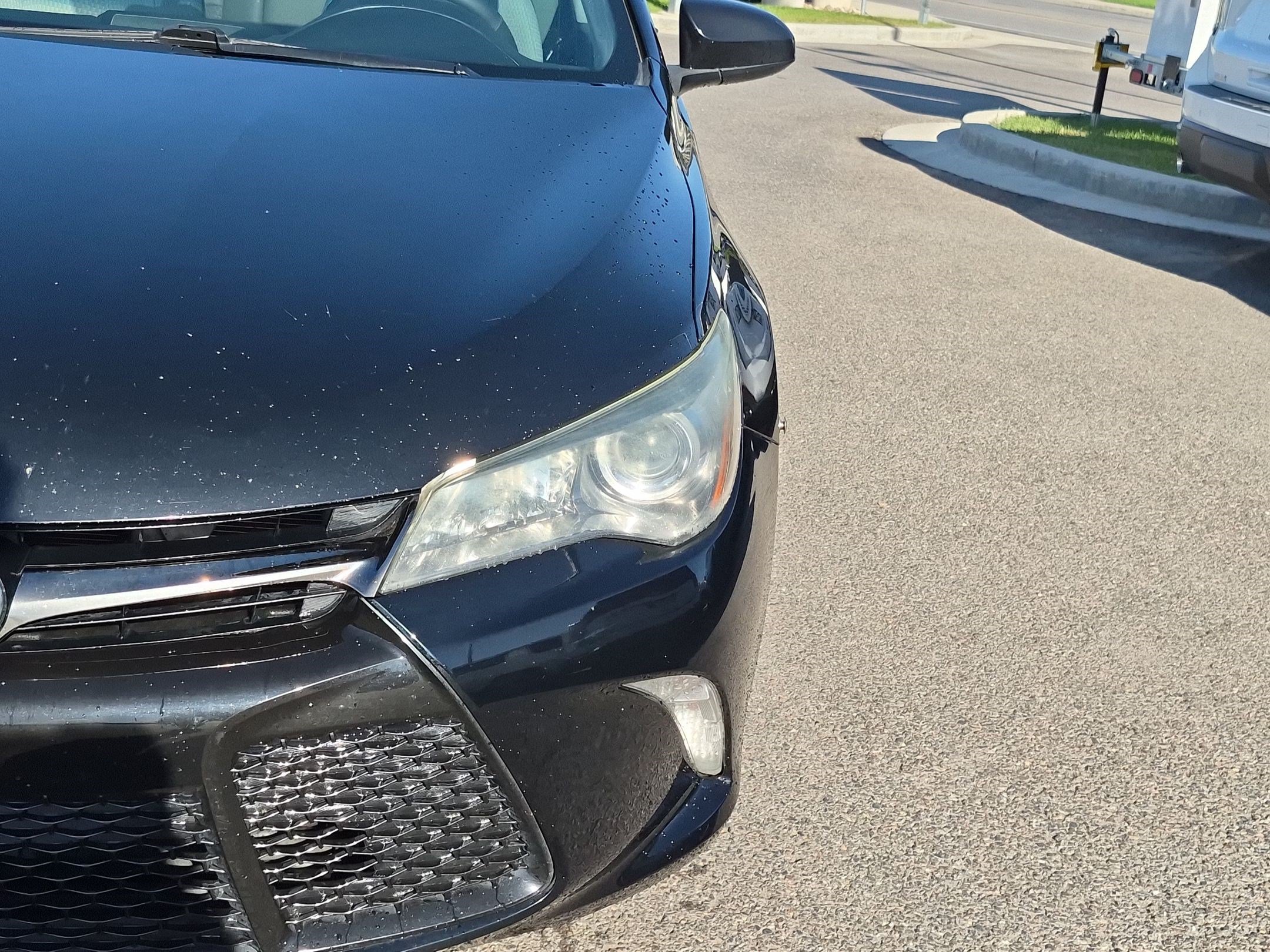 Used 2015 Toyota Camry SE w/ Moonroof Package FWD image 10