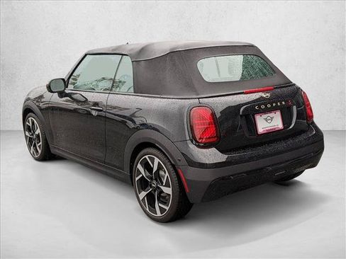 Used 2025 MINI Cooper S FWD image 9