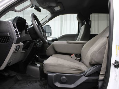 Used 2017 Ford F250 XLT AWD/4WD image 12