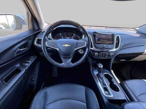 Used 2020 Chevrolet Equinox Premier FWD image 6
