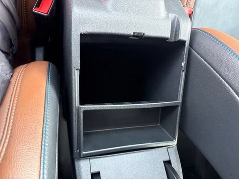 Used 2023 Ford Bronco Outer Banks AWD/4WD image 30