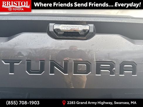 Used 2024 Toyota Tundra Limited image 18