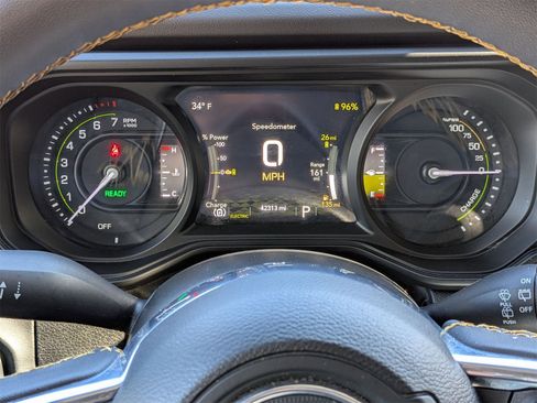 Used 2024 Jeep Wrangler Unlimited Sahara image 19