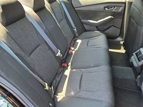 Used 2025 Honda Accord SE image 29