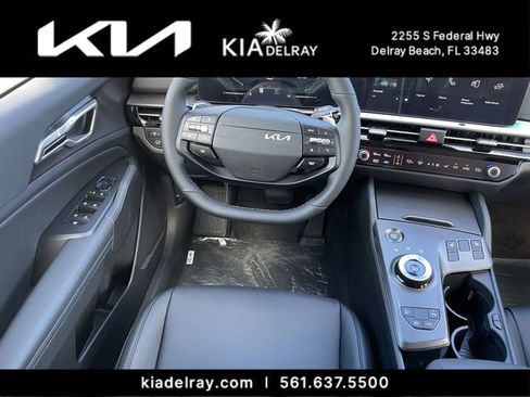 New 2026 Kia Sportage EX image 13