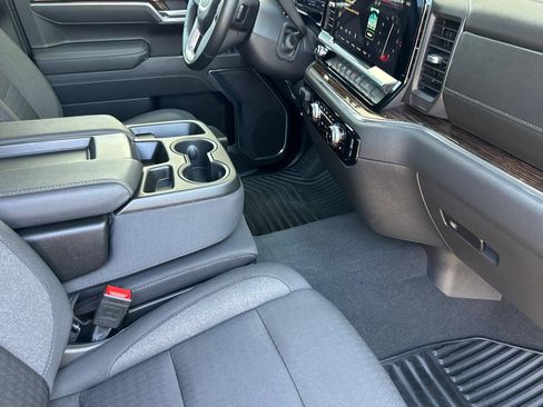 Used 2025 GMC Sierra 1500 Elevation w/ X31 Off-Road Package AWD/4WD image 16