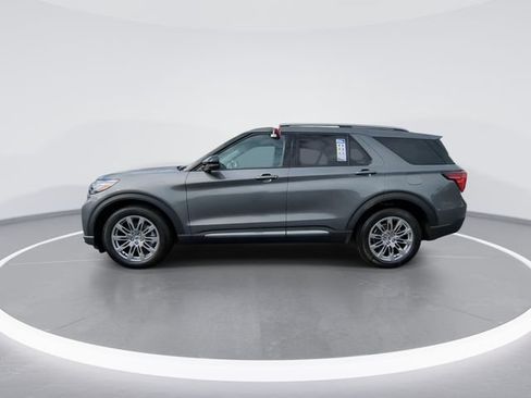 Used 2025 Ford Explorer Platinum RWD image 5