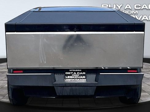 Used 2025 Tesla Cybertruck AWD Crew Cab image 4
