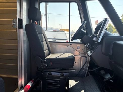 Used 2023 Chevrolet Brightdrop 600 w/ Active Safety Package 2 AWD/4WD image 10
