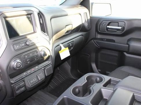 New 2026 GMC Sierra 2500 Pro AWD/4WD image 16
