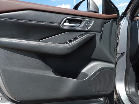 Used 2021 Nissan Rogue SL w/ Premium Package FWD image 22