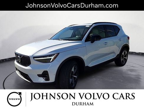 New 2026 Volvo XC40 B5 Plus w/ Protection Package Premier image 8