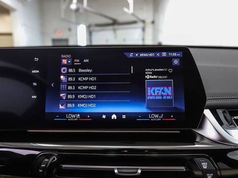 Used 2025 BMW X1 xDrive28i w/ Convenience Package image 15