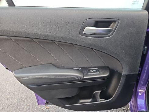 Used 2023 Dodge Charger SXT w/ Blacktop Package image 28