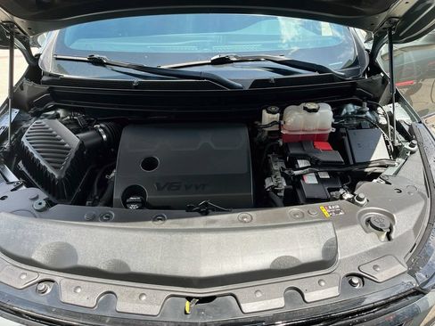 Used 2023 Buick Enclave Essence w/ Experience Buick Package FWD image 33