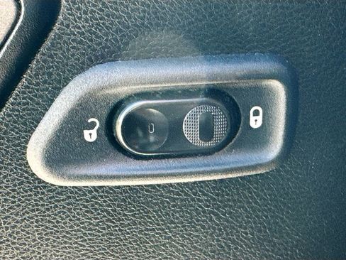 Used 2017 Jeep Wrangler Unlimited Sport w/ Quick Order Package 24S image 17