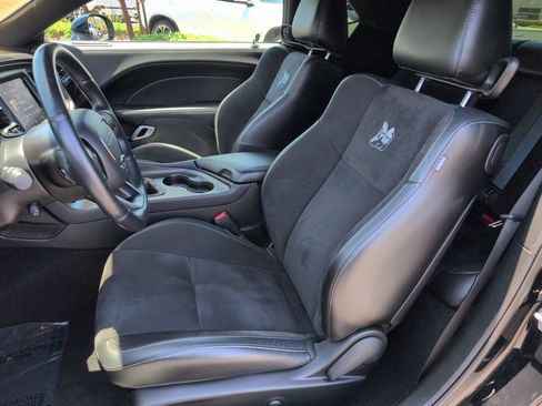 Used 2023 Dodge Challenger R/T Scat Pack RWD image 15