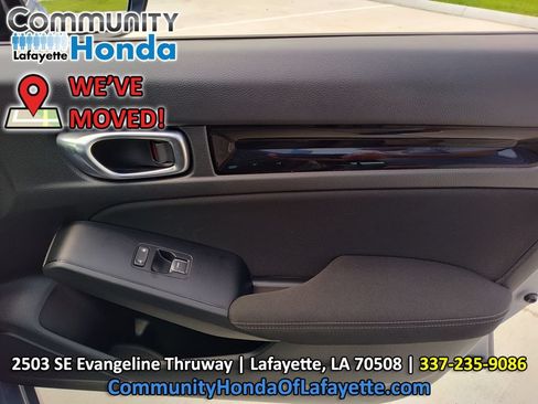 Used 2025 Honda Civic Sport image 32