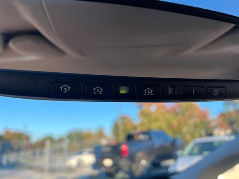 Used 2011 Toyota Prius image 27