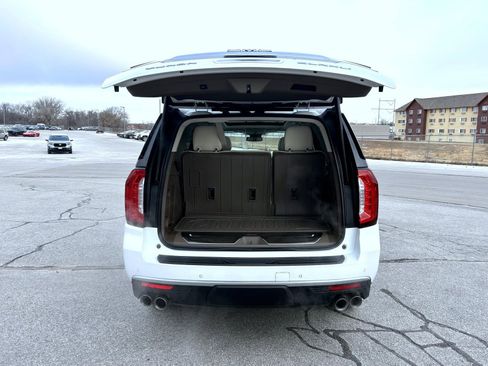 Used 2023 GMC Yukon Denali w/ Max Trailering Package image 23