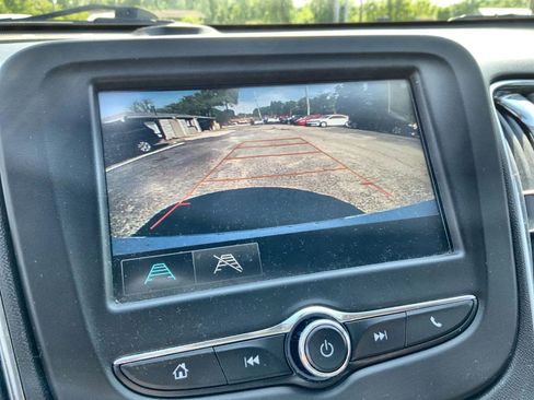 Used 2018 Chevrolet Malibu LT FWD image 22