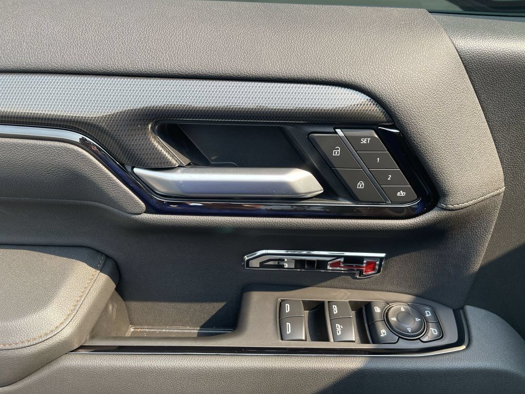 New 2026 GMC Sierra 1500 AT4 w/ AT4 Premium Package AWD/4WD image 24