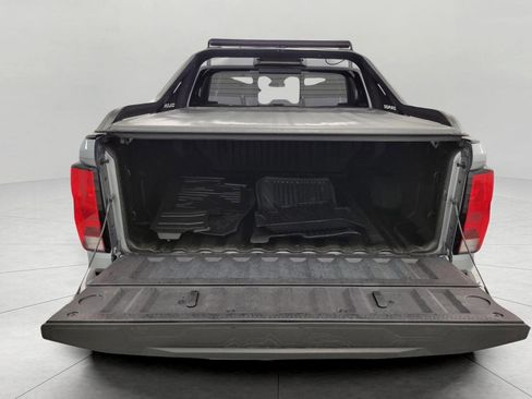 Certified 2023 Chevrolet Colorado Trail Boss w/ Technology Package image 15