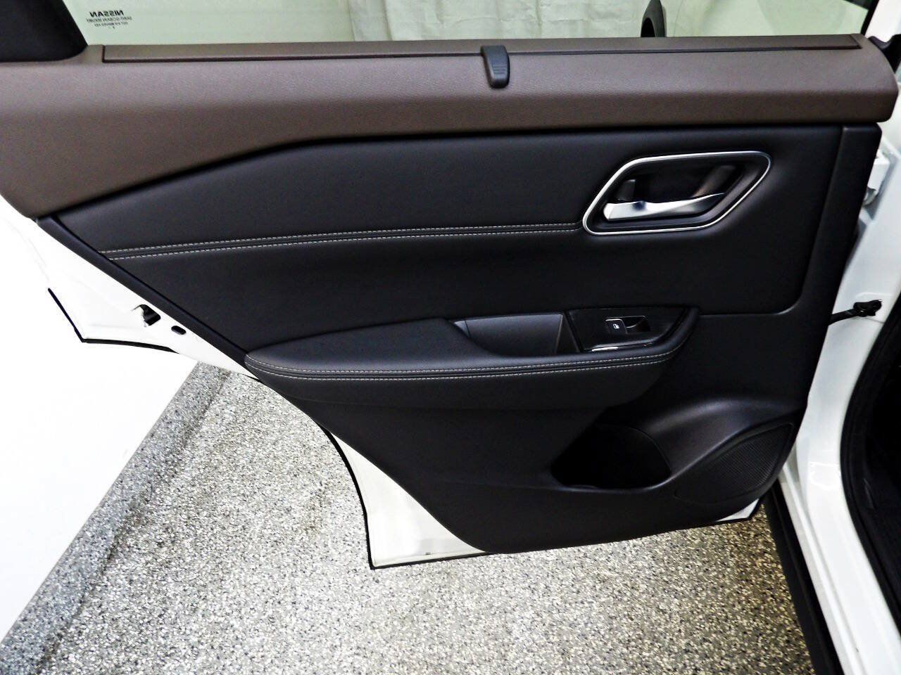 Used 2021 Nissan Rogue SL AWD/4WD image 9