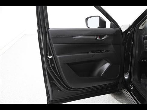Certified 2025 MAZDA CX-5 AWD 2.5 S w/ Preferred Package image 4