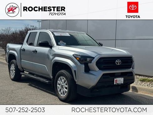 Certified 2024 Toyota Tacoma SR image 1