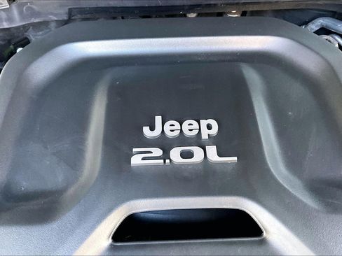 Certified 2022 Jeep Wrangler Unlimited Sahara w/ Cold Weather Group AWD/4WD image 29