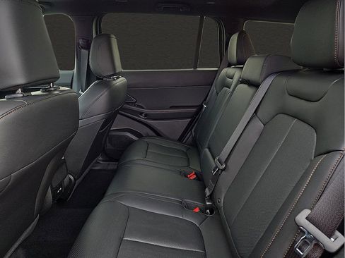 New 2026 Jeep Cherokee Limited image 9