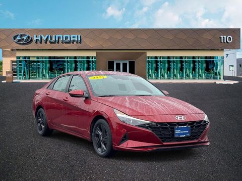 Used 2023 Hyundai Elantra SEL w/ Cargo Package FWD image 1