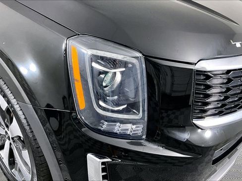 Used 2022 Kia Telluride S FWD image 31