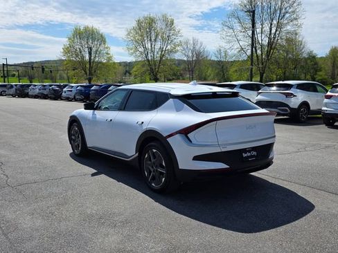 New 2026 Kia EV6 Wind AWD/4WD image 5