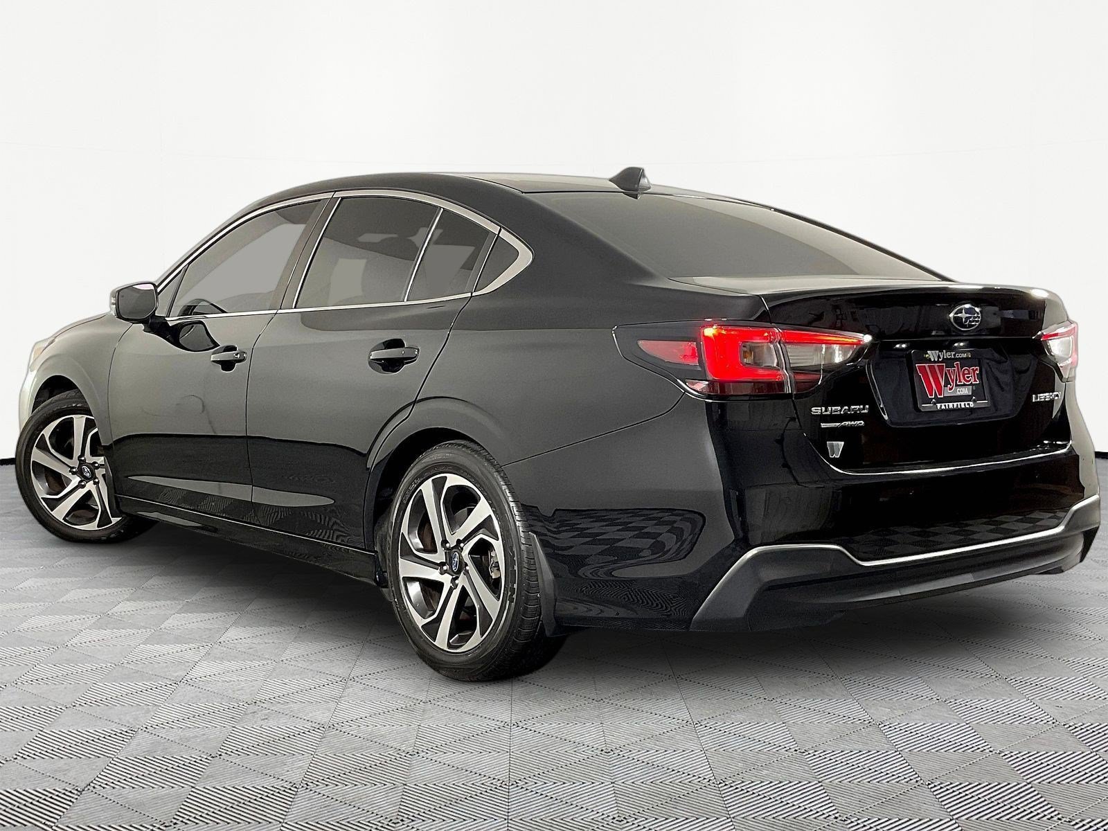 Used 2020 Subaru Legacy Limited w/ Popular Package #2 AWD/4WD image 4