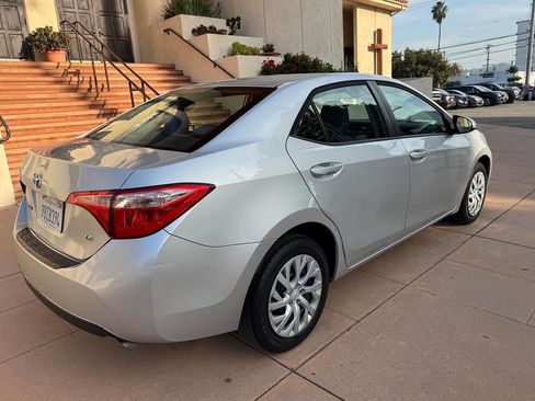 Used 2019 Toyota Corolla LE w/ Carpet Mat Package (TMS) image 7