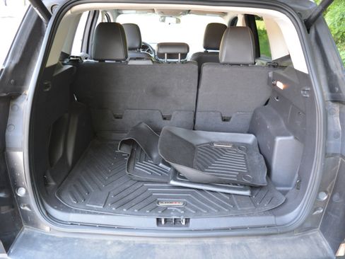 Used 2019 Ford Escape SEL image 13