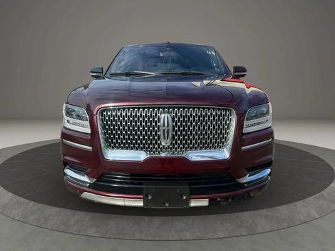 Used 2019 Lincoln Navigator L Reserve w/ Cargo Package AWD/4WD image 2